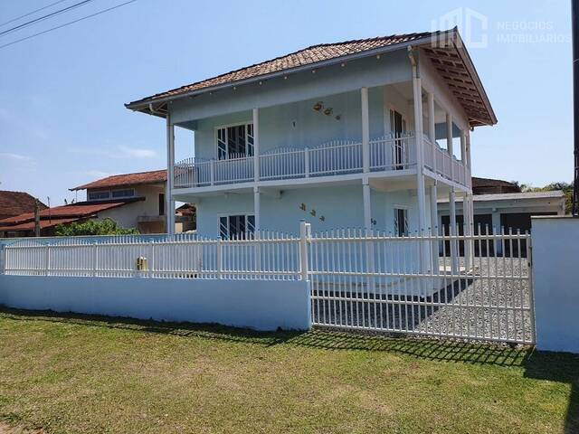 #0324 - Casa para Venda em Balneário Barra do Sul - SC