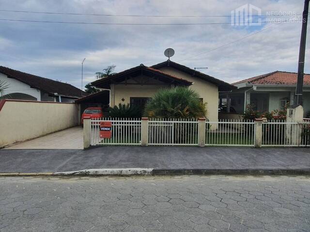 #0516 - Casa para Venda em Balneário Barra do Sul - SC