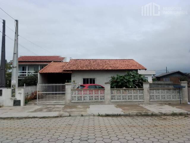 #0591 - Casa para Venda em Balneário Barra do Sul - SC