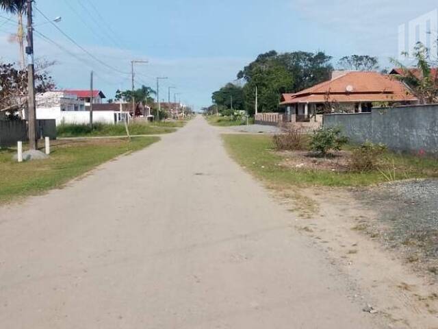 Casa para Venda em Balneário Barra do Sul - 2