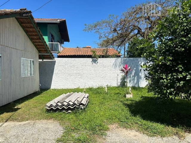 Casa para Venda em Balneário Barra do Sul - 4