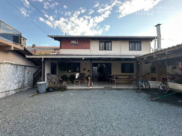 #0723 - Casa para Venda em Balneário Barra do Sul - SC