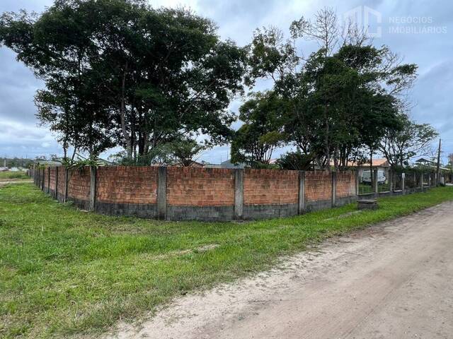 #0766 - Casa para Venda em Balneário Barra do Sul - SC