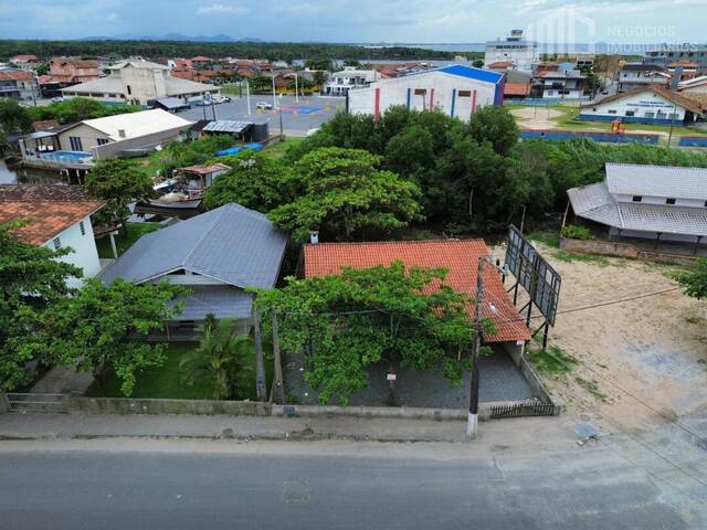 Casa para Venda em Balneário Barra do Sul - 2