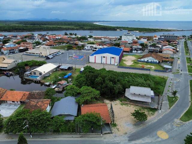 Casa para Venda em Balneário Barra do Sul - 3